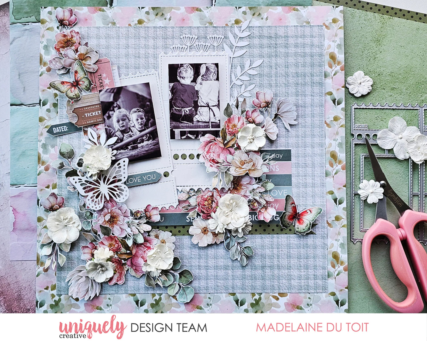 FOLDING TICKET FRAME DIE - BY UNIQUELY CREATIVE