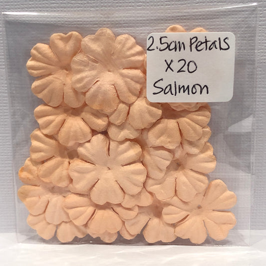 SALMON 2.5CM PETALS - 20 PACK - GREEN TARA