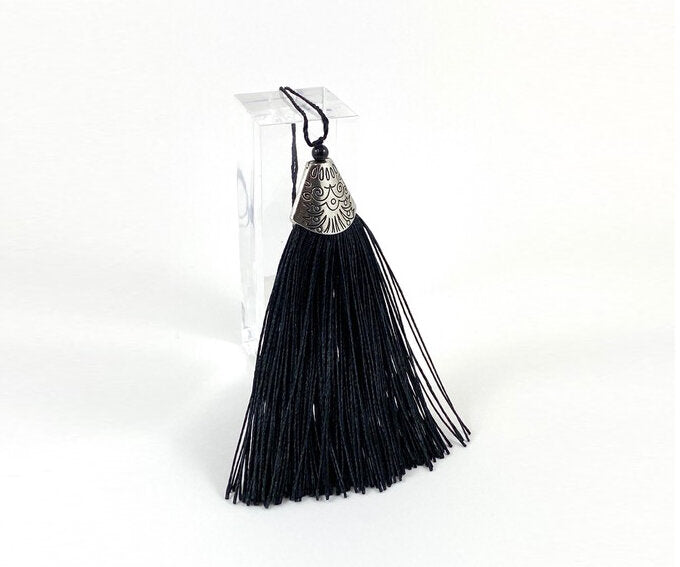 TASSEL - FAN - BLACK