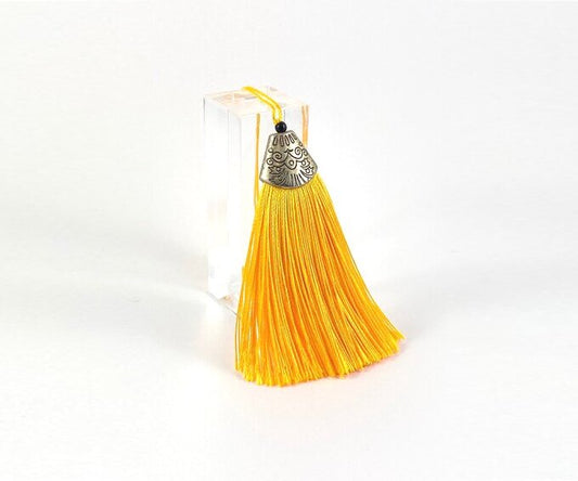 TASSEL - FAN - YELLOW