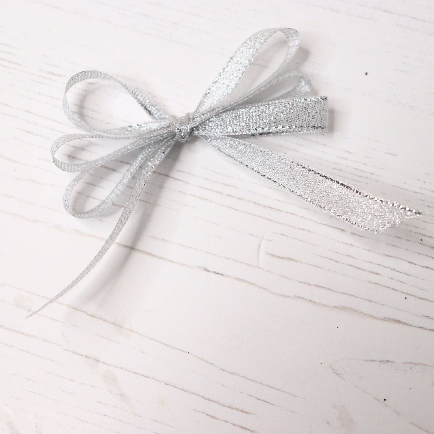 CHLOE'S CREATIVE CARDS LUXE RIBBON SPARKLING SILVER - 2M LENGTH